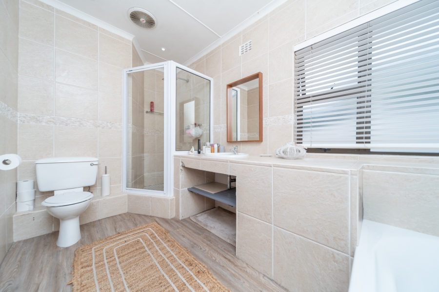 5 Bedroom Property for Sale in Stirling Eastern Cape